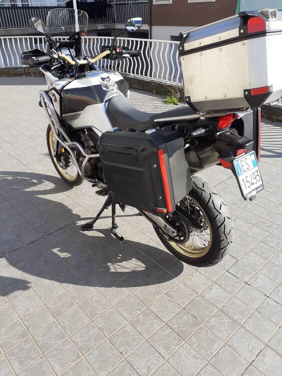 Honda Africa Twin CRF 1000L Adventure Sports Travel Edition (2019) (3)