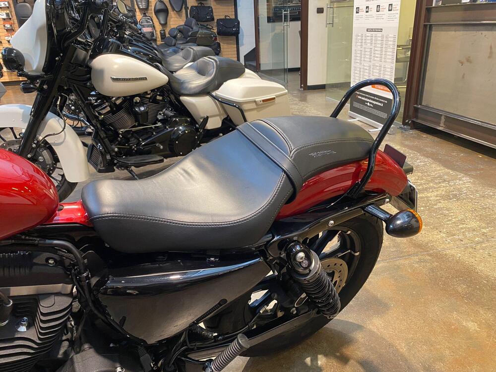 Harley-Davidson 883 Iron (2017 - 20) - XL 883N (3)