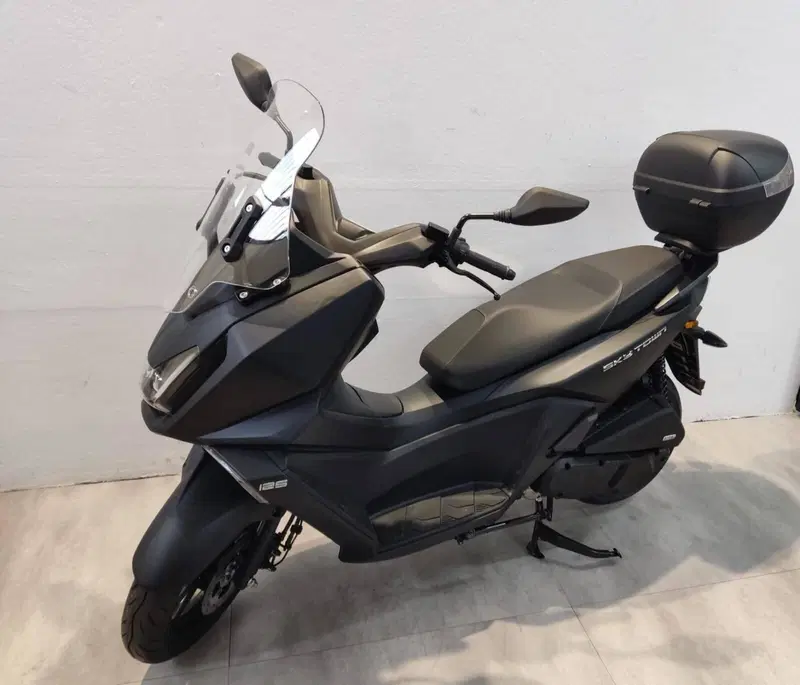 Kymco Skytown 125i (2024 - 26) (2)