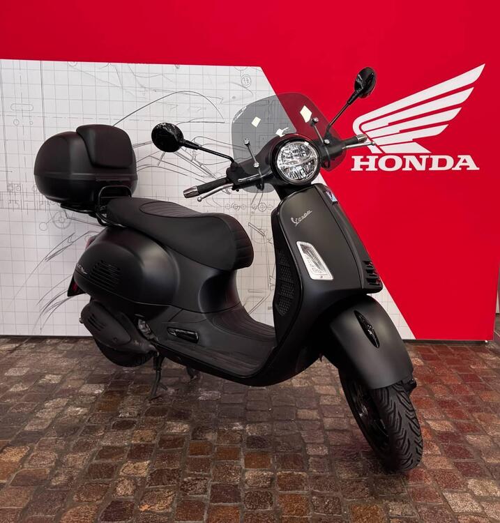 Vespa GTS 300 Hpe Super Tech (2019)