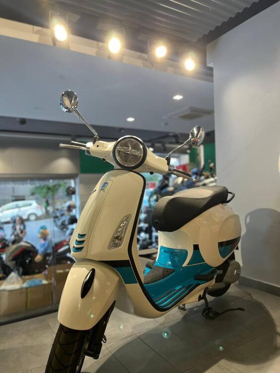 Vespa Primavera 125 Color Vibe (2023 - 24) (2)