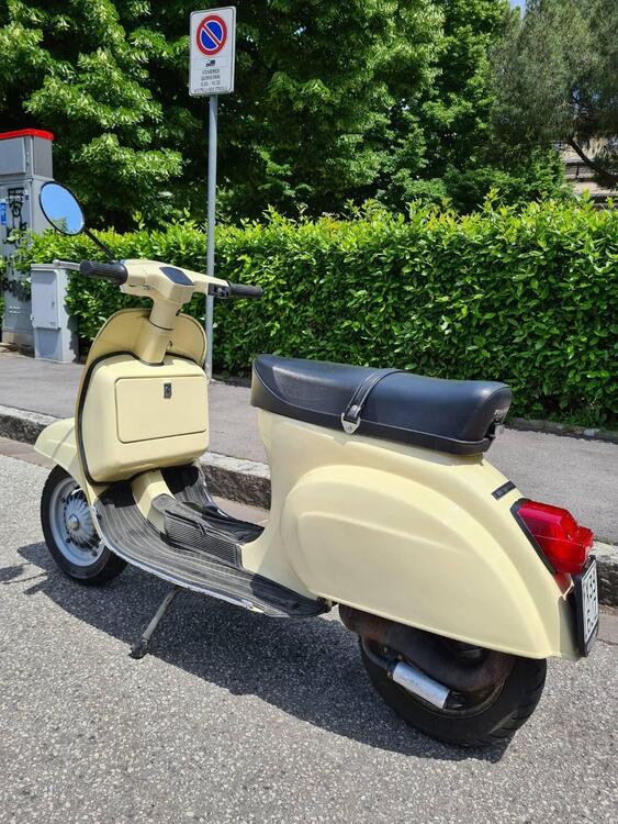 Piaggio Vespa 50 Special (2)