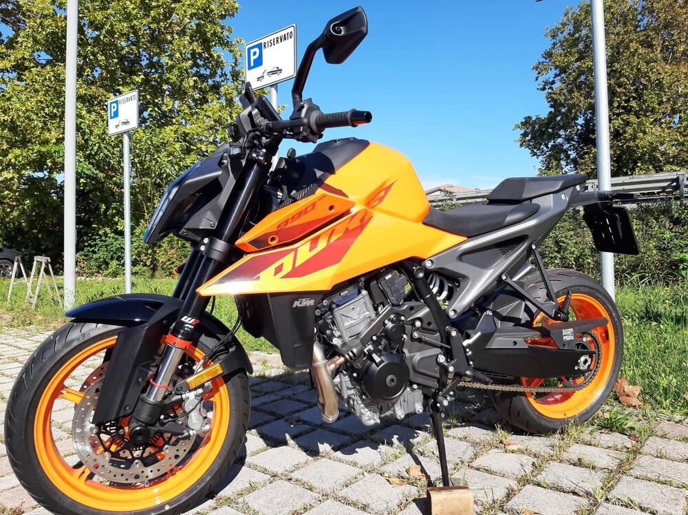 KTM 990 Duke (2024)