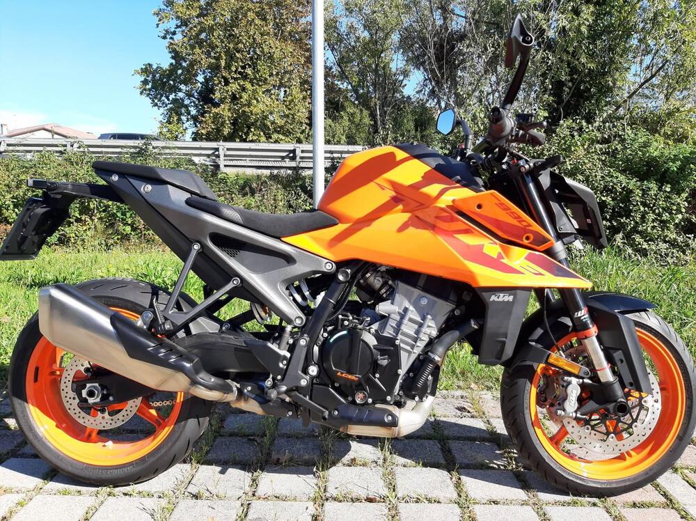 KTM 990 Duke (2024) (2)