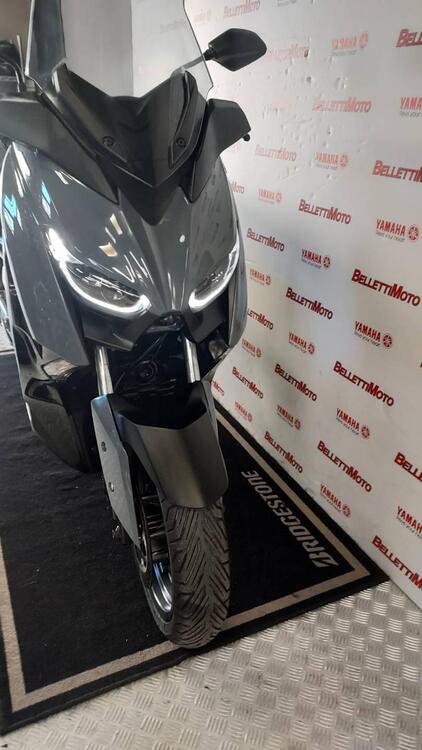 Yamaha X-Max 300 Tech Max (2021 - 24) (2)