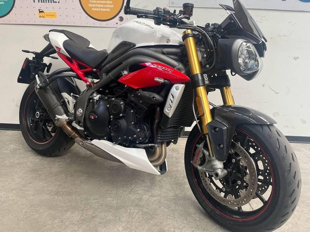 Triumph Speed Triple 1050 R ABS (2016 - 17) (2)