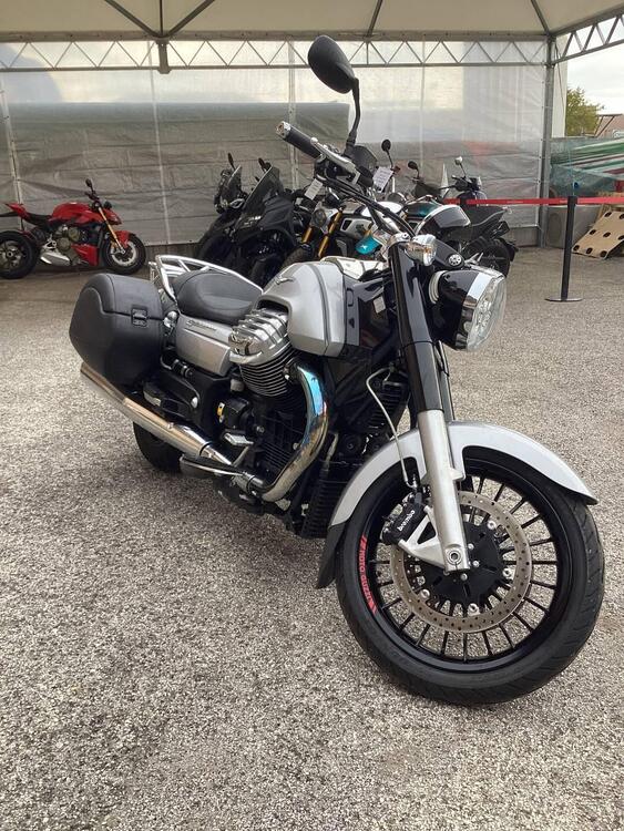 Moto Guzzi California 1400 Custom (2012 - 16) (2)