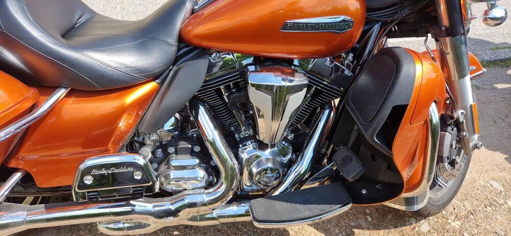 Harley-Davidson 1690 Electra Glide Ultra Classic (2014 - 16) - FLHTCU (5)