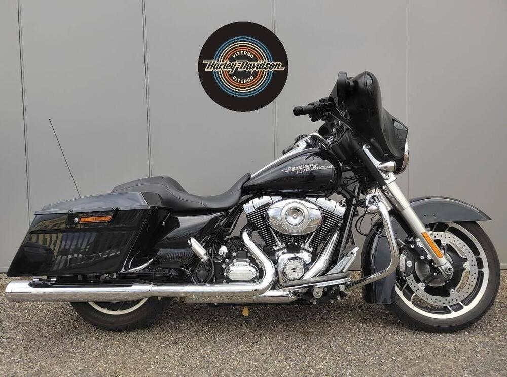 Harley-Davidson 1690 Street Glide (2011 - 13) - FLHX