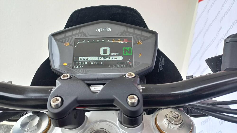 Aprilia Dorsoduro 900 (2017 - 20) (4)