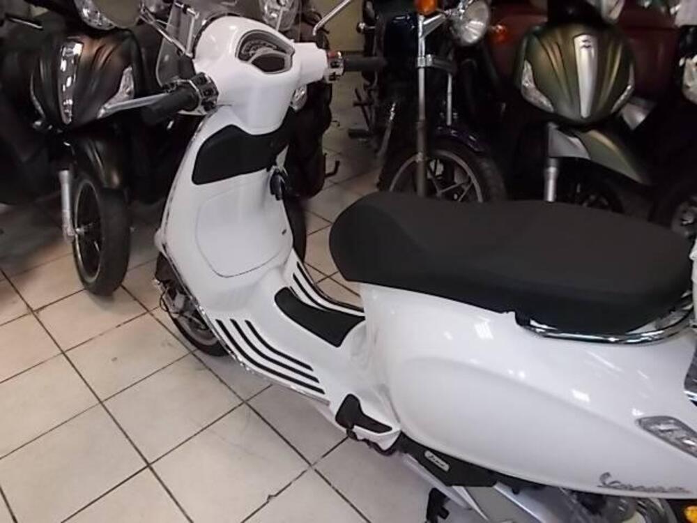 Vespa Primavera 125 (2024) (3)