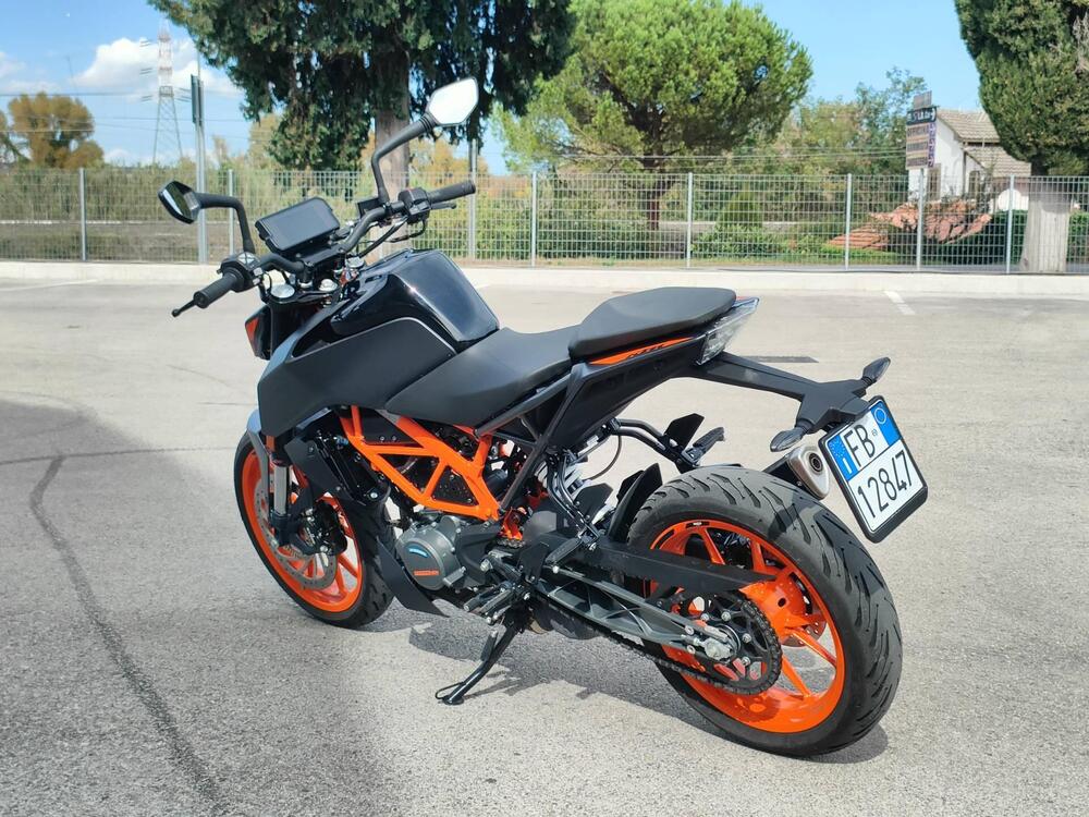 KTM 125 Duke (2021 - 23) (5)