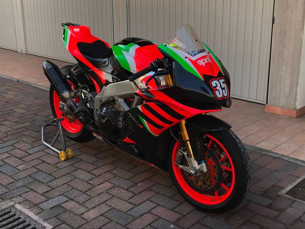 Aprilia RSV4 Factory APRC ABS (2011 - 15)