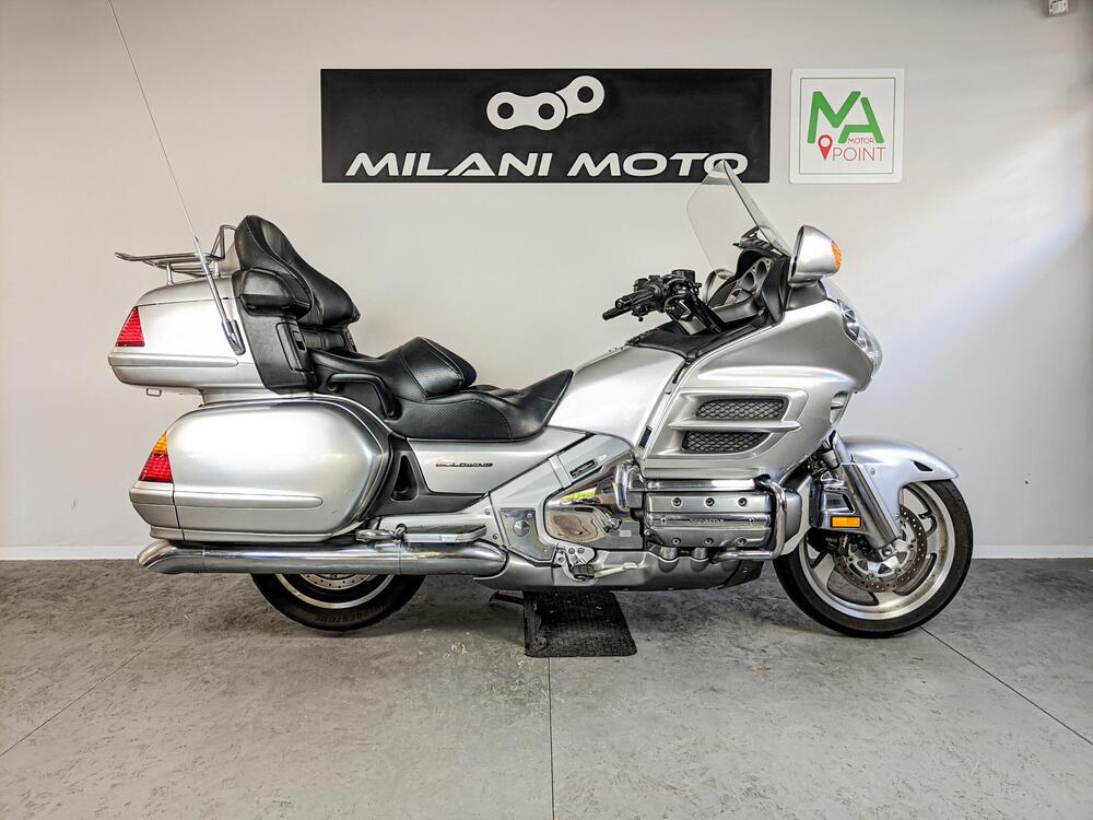 Honda GL 1800 Gold Wing (2000 - 05)