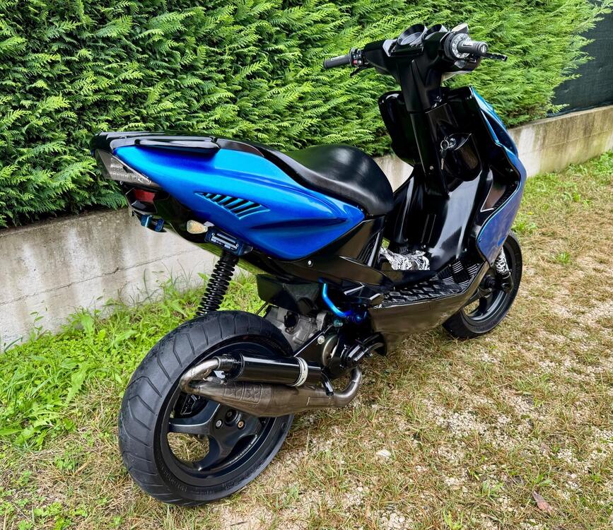 Yamaha Aerox 50 R Naked (2013 - 17) (5)