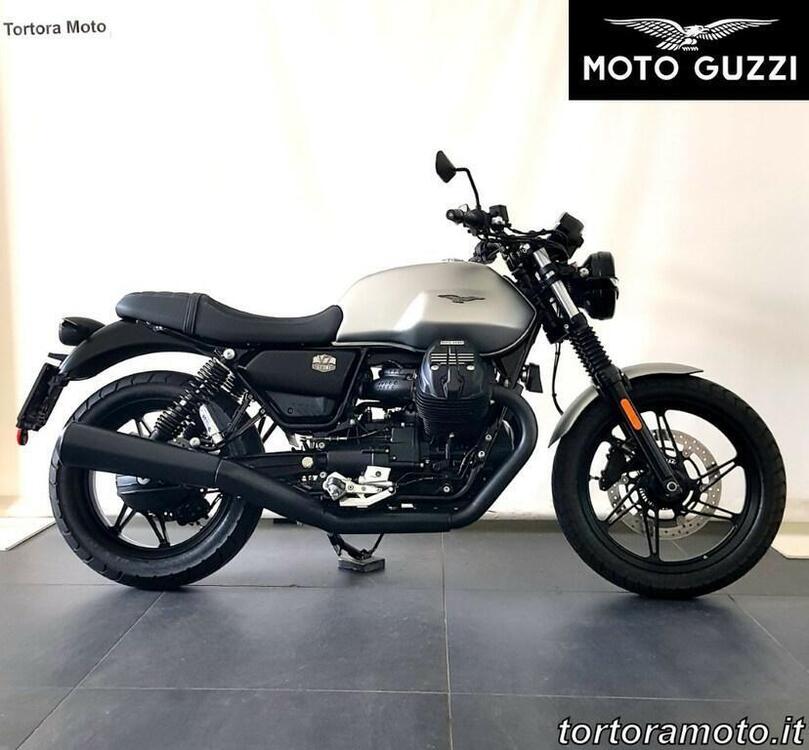 Moto Guzzi V7 Stone (2021 - 24) (2)