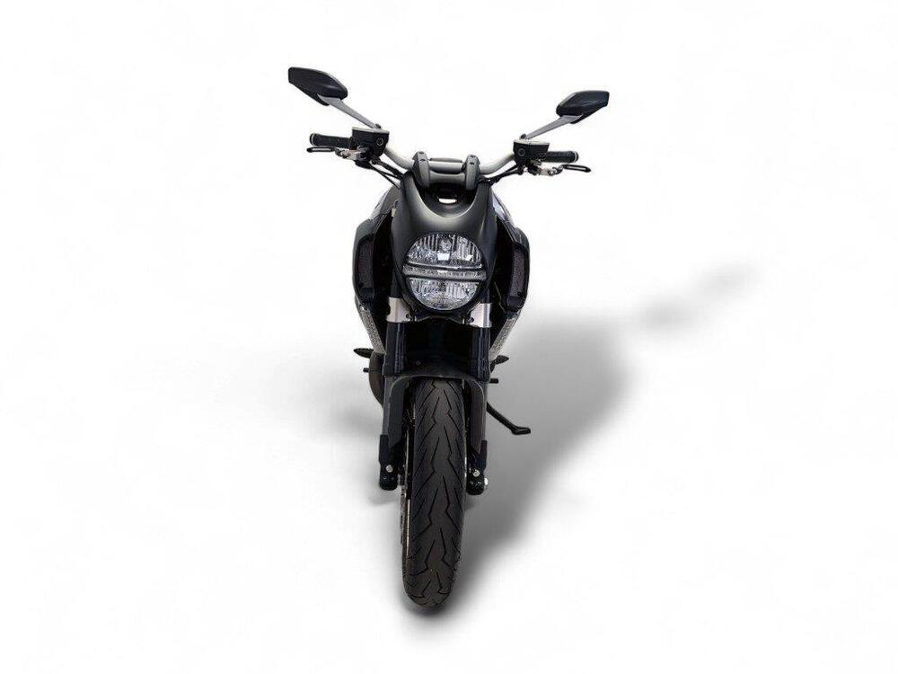 Ducati Diavel 1200 Carbon (2010 - 13) (3)