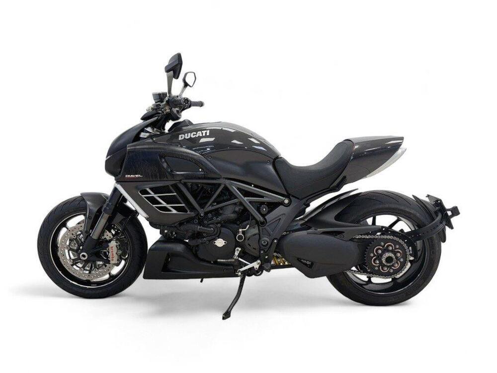 Ducati Diavel 1200 Carbon (2010 - 13) (4)