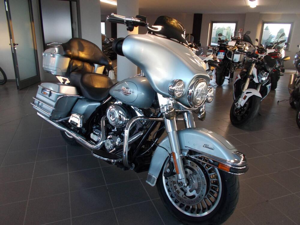 Harley-Davidson 1690 Electra Glide Classic (2010 - 12) - FLHTC