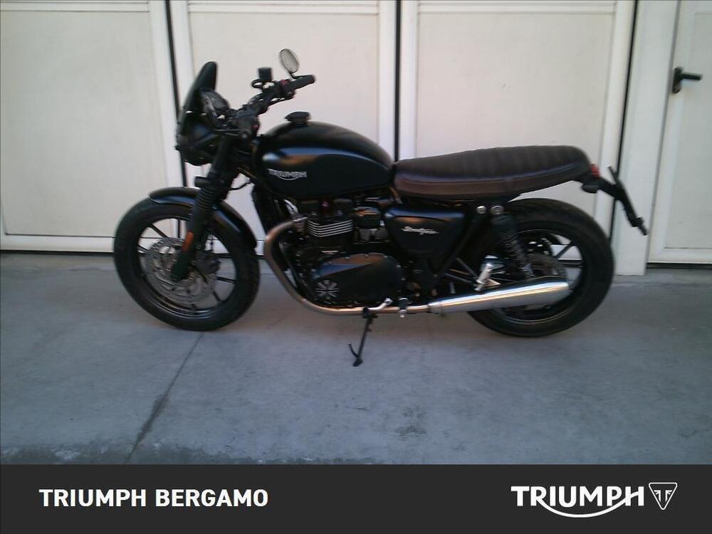 Triumph Street Twin 900 (2016) (4)