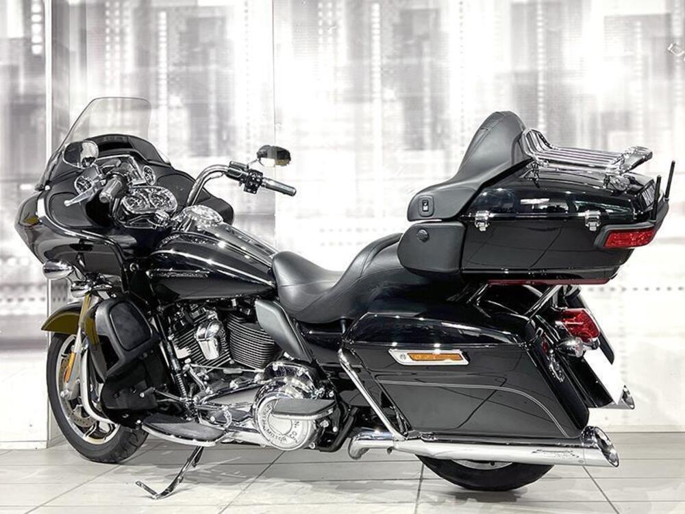 Harley-Davidson 107 Road Glide (2017) - FLTRX (2)