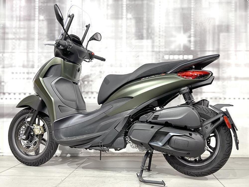 Piaggio Beverly 400 i.e. (2)