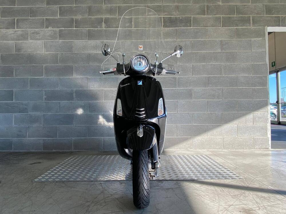 Vespa Primavera 125 3V i-get ABS (2017 - 18) (2)