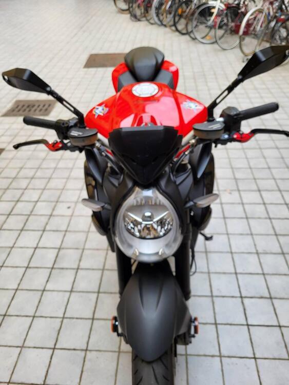 MV Agusta Brutale 800 Rosso (2021 - 23) (4)