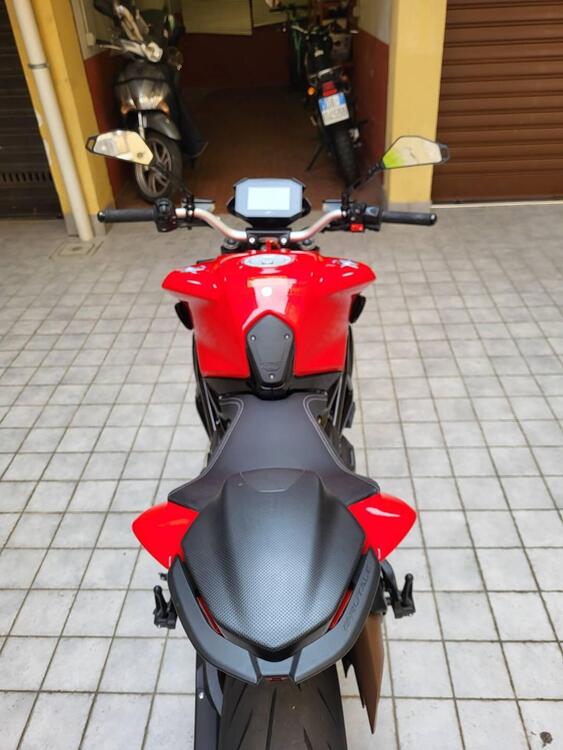 MV Agusta Brutale 800 Rosso (2021 - 23) (5)