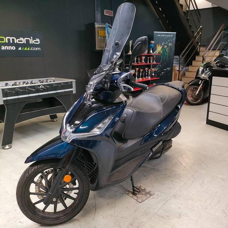 Kymco Agility 300i (2021 - 24) (2)