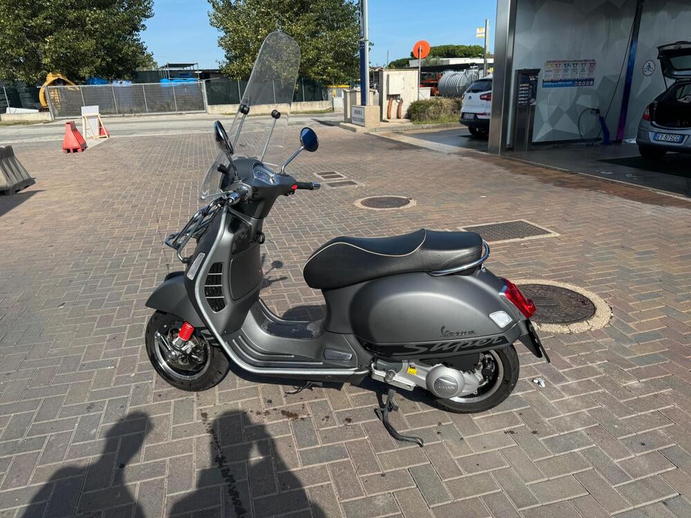 Vespa GTS 300 Touring ABS (2014 - 16) (2)