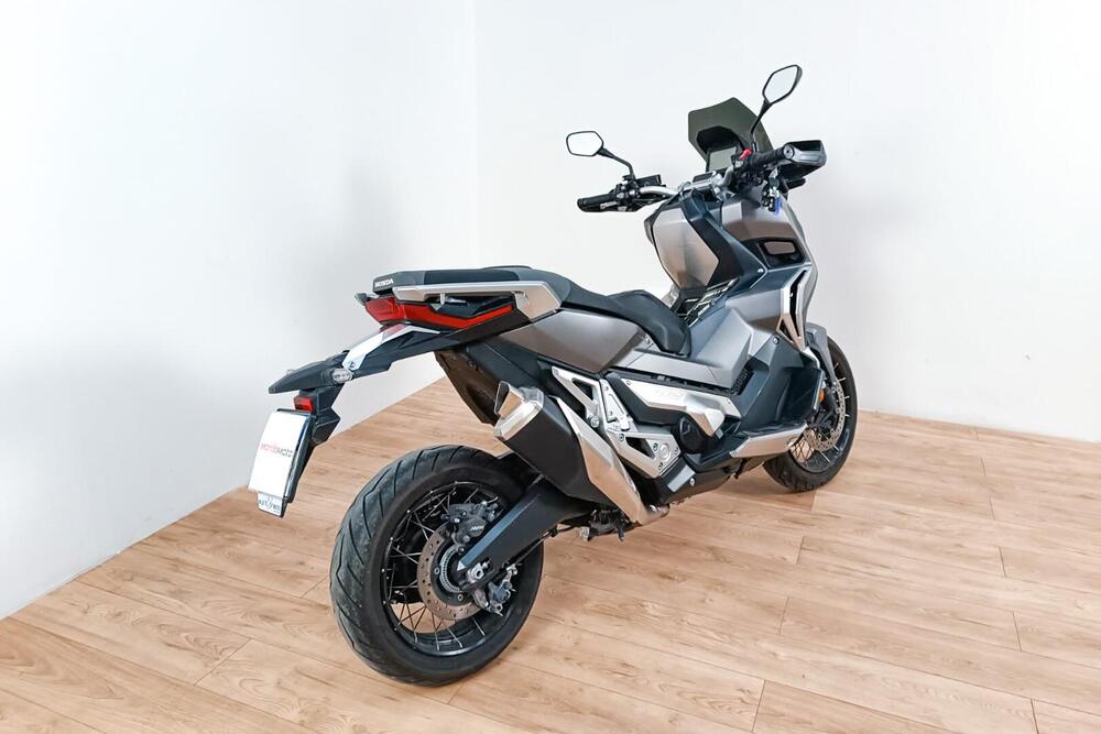 Honda X-ADV 750 (2017) (3)