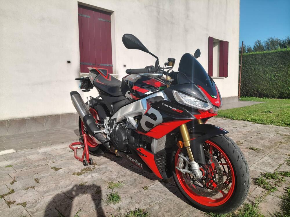 Aprilia Tuono 1100 V4 Factory (2021 - 24) (4)