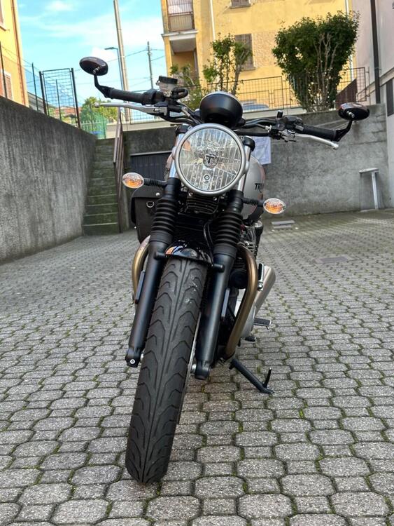 Triumph Street Twin 900 (2017 - 18)