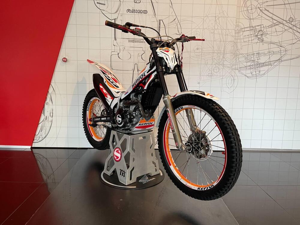 Montesa Cota 4RT 301 Race Replica (2022 - 24) (4)