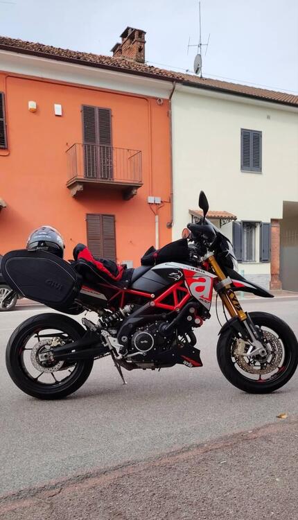 Aprilia Dorsoduro 900 (2017 - 20) (4)