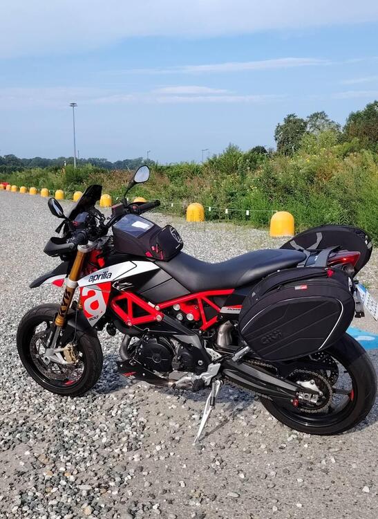 Aprilia Dorsoduro 900 (2017 - 20) (5)