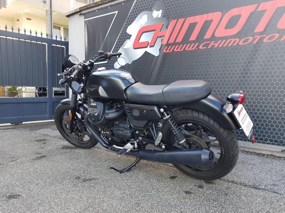 Moto Guzzi V7 III Stone (2017 - 20) (4)