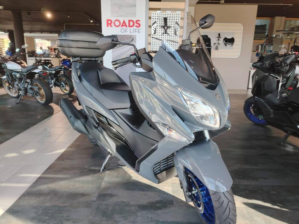 Suzuki Burgman 400 (2022 - 24) (2)