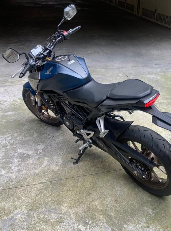 Honda CB 125 R (2021 - 23) (2)