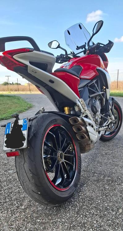 MV Agusta Turismo Veloce 800 (2014 - 16) (2)