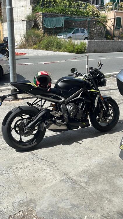 Triumph Street Triple RS (2020 - 22) (4)