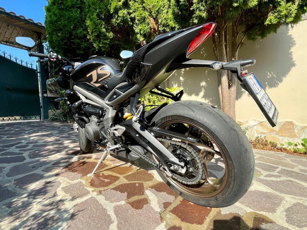 Triumph Street Triple 765 RS (2023 - 24) (3)