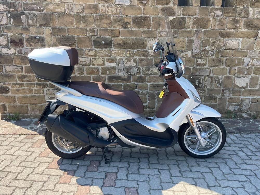 Piaggio Beverly 350 ABS (2016 - 20)