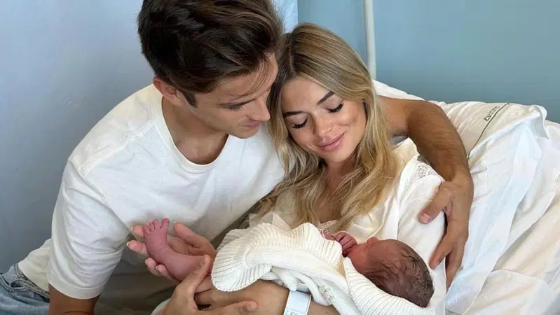 MotoGP 2024. &Egrave; nata Angelina Luce, figlia di Luca Marini e Marta Vincenzi