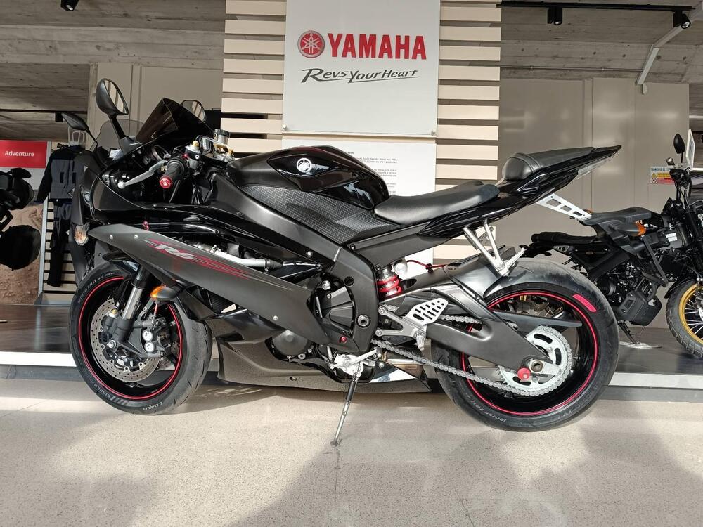 Yamaha YZF R6 (2006 - 07) (5)