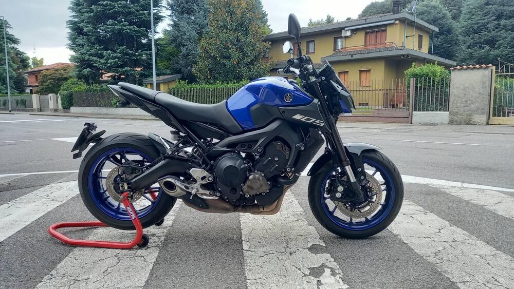 Yamaha MT-09 ABS (2016) (3)