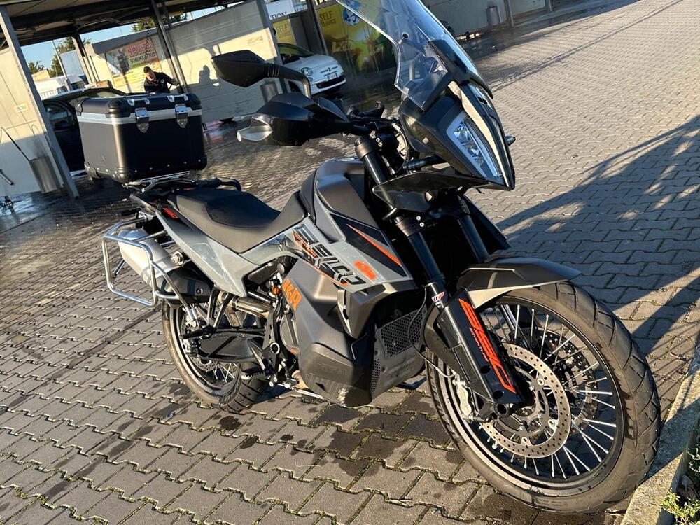 KTM 890 Adventure (2022) (4)