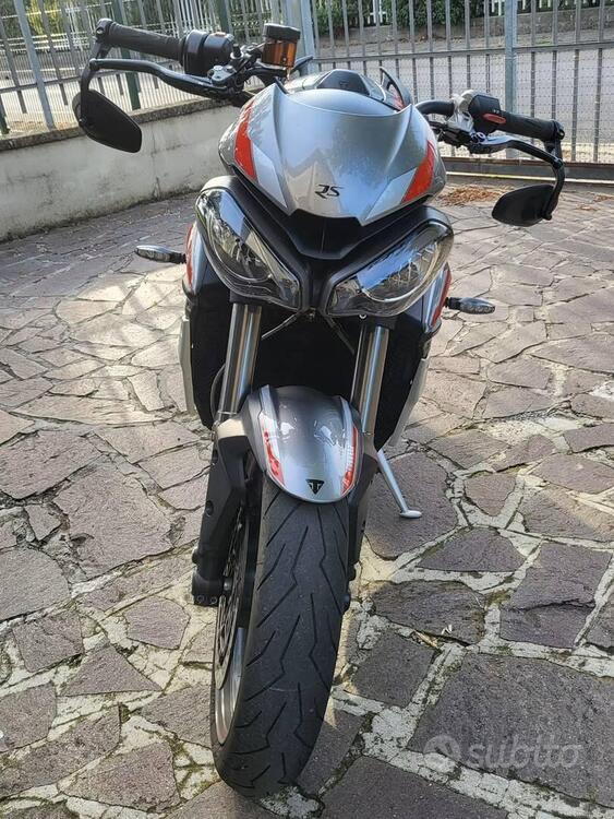 Triumph Street Triple RS (2020 - 22) (5)