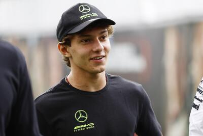 F1. Andrea Kimi Antonelli: &quot;Nel 2025 voglio vincere qualche gara con Mercedes. Il mio idolo era Senna ma ringrazio Hamilton&quot;